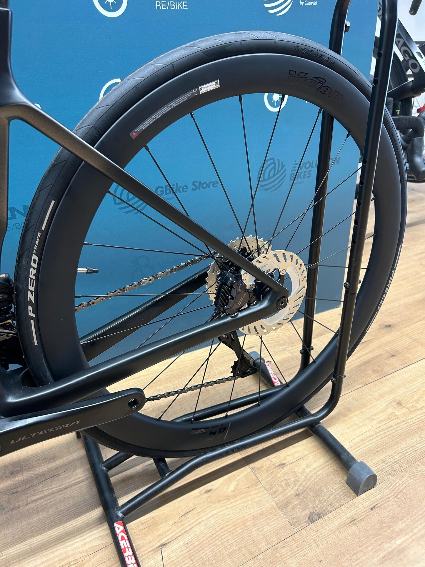 Colnago V4RS EAU Emirates Tamaño 455 - Usado