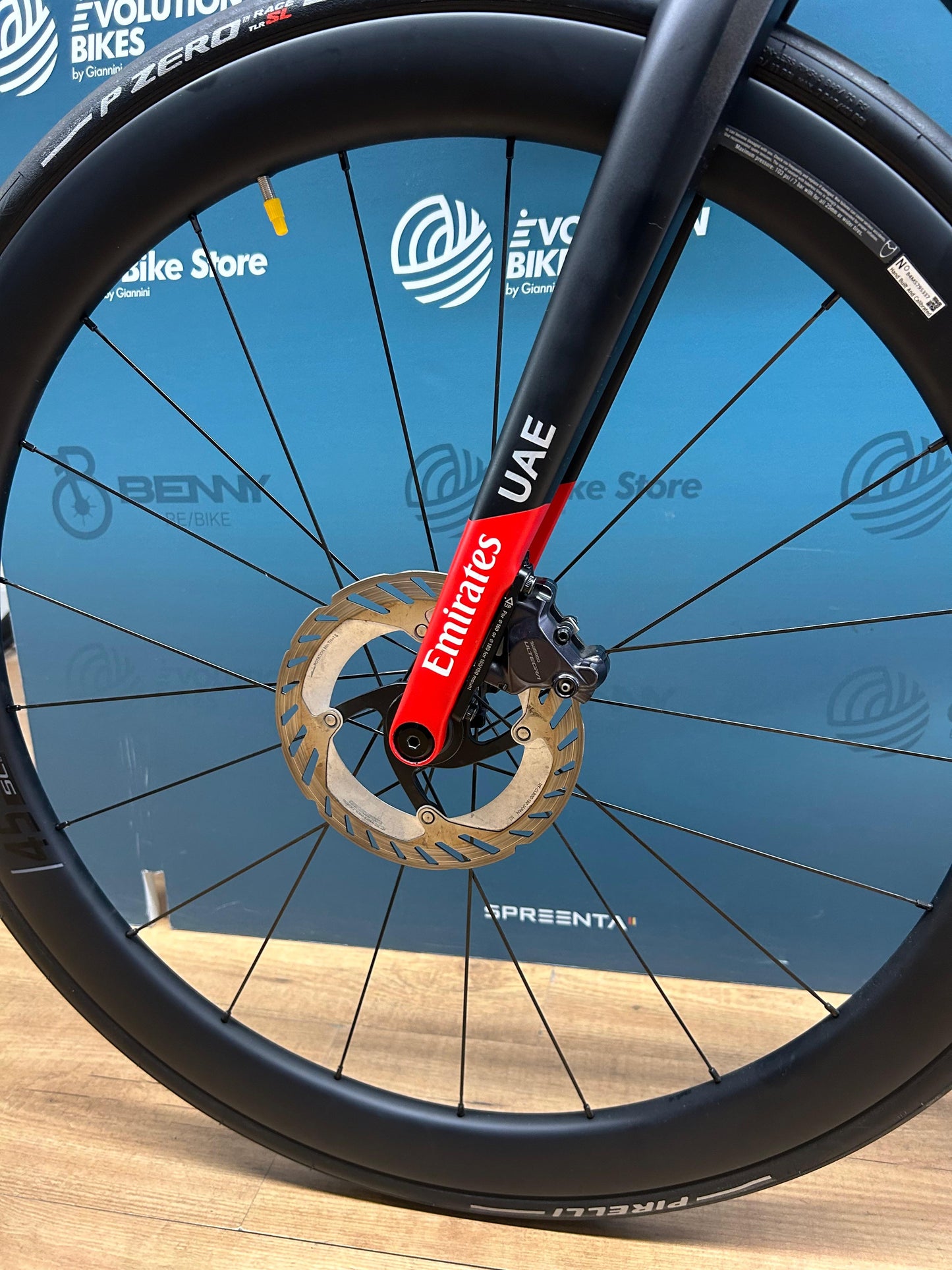 Colnago V4rs UAE Emirates Size 485 - Used