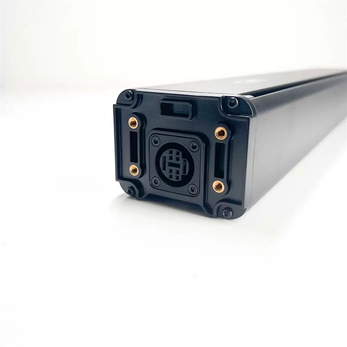 Husqvarna Simpo 720wh G2 Shimano EP8 Conector redondo para modelos de carbono desde 2024