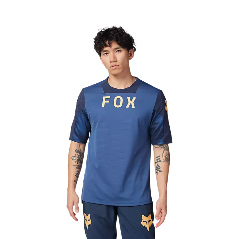 Fox forsvarer spottet shirt