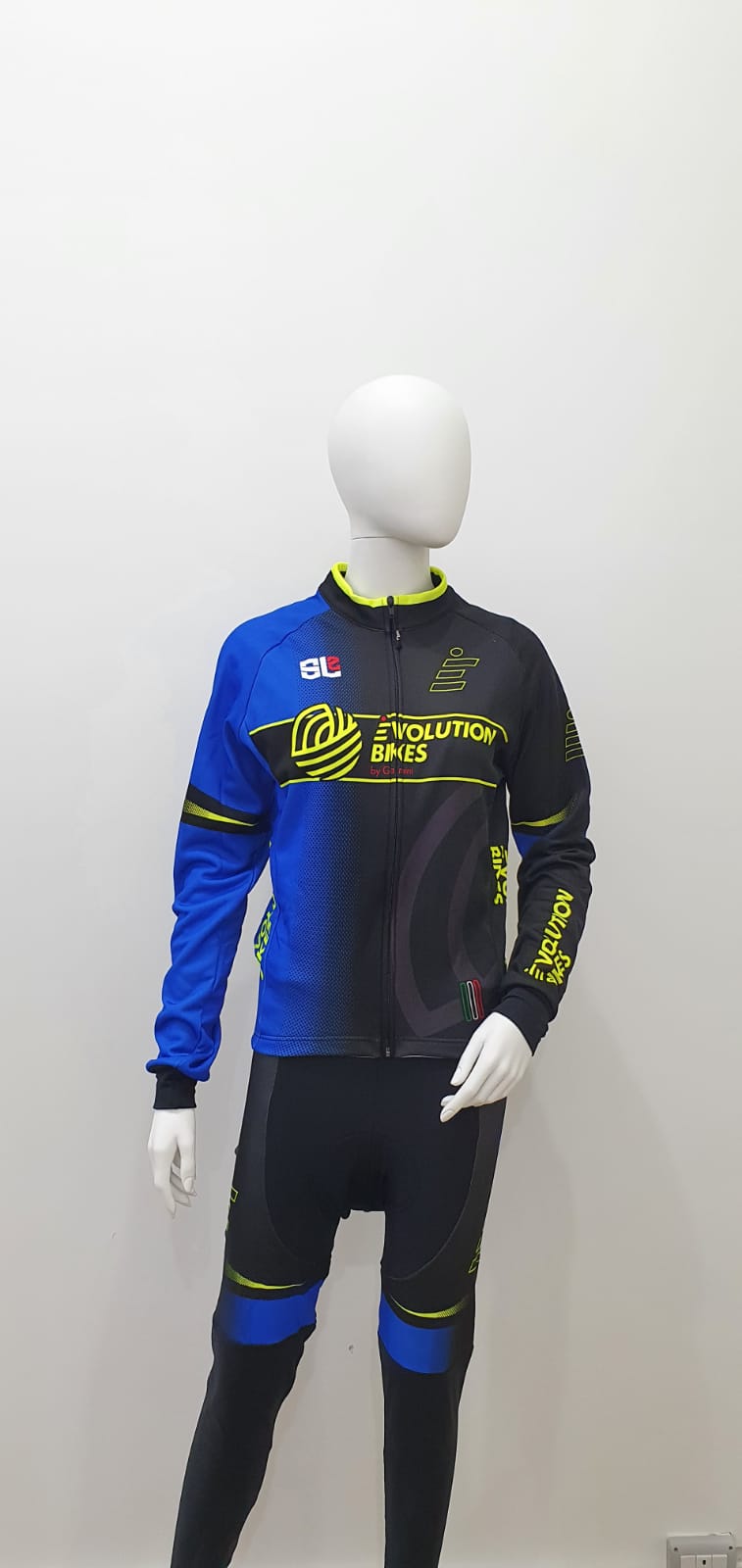 Evolution bikes winter outfit