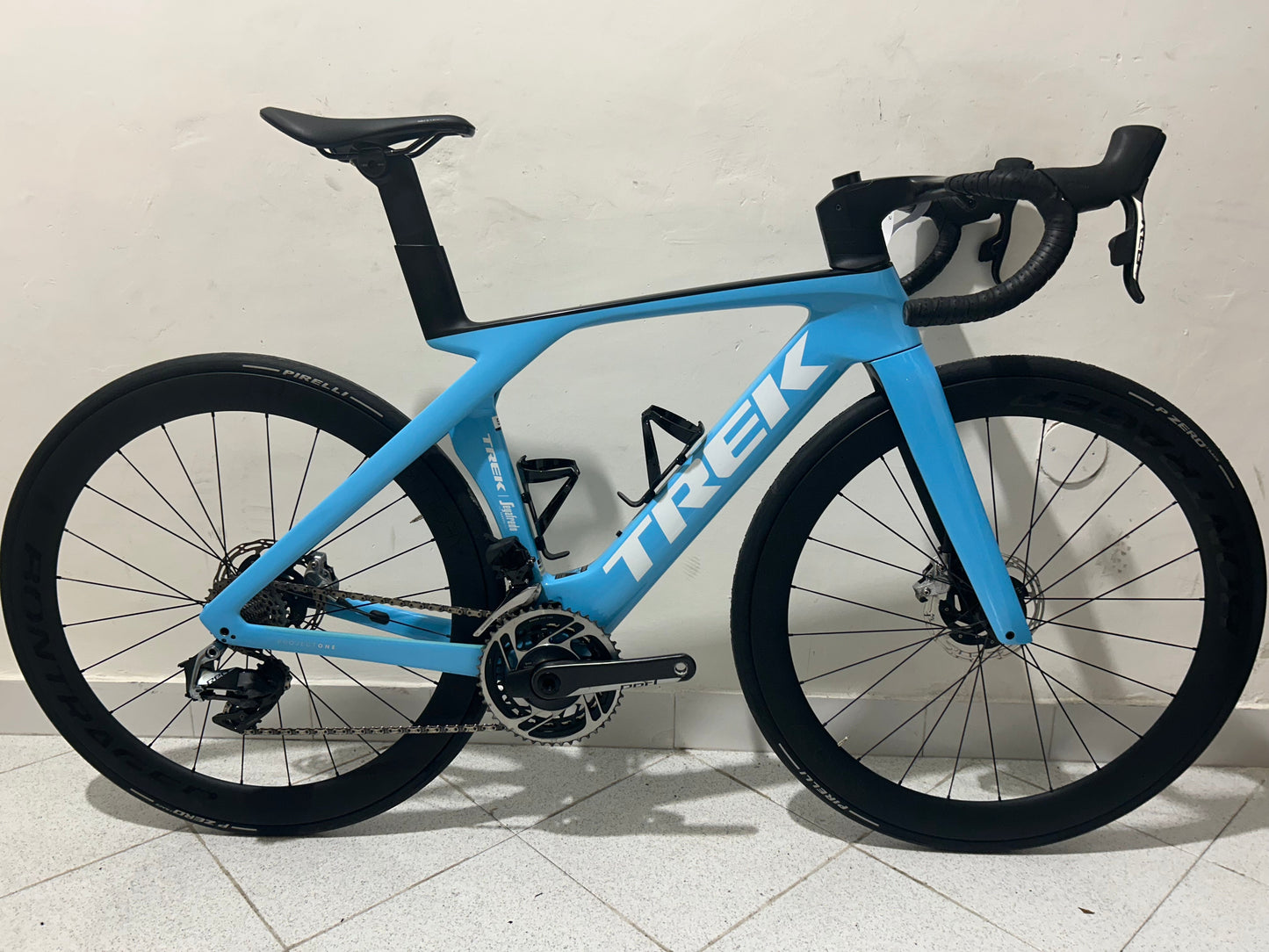 Trek Madone SLR 9 de enero Tamaño 52 - Usado