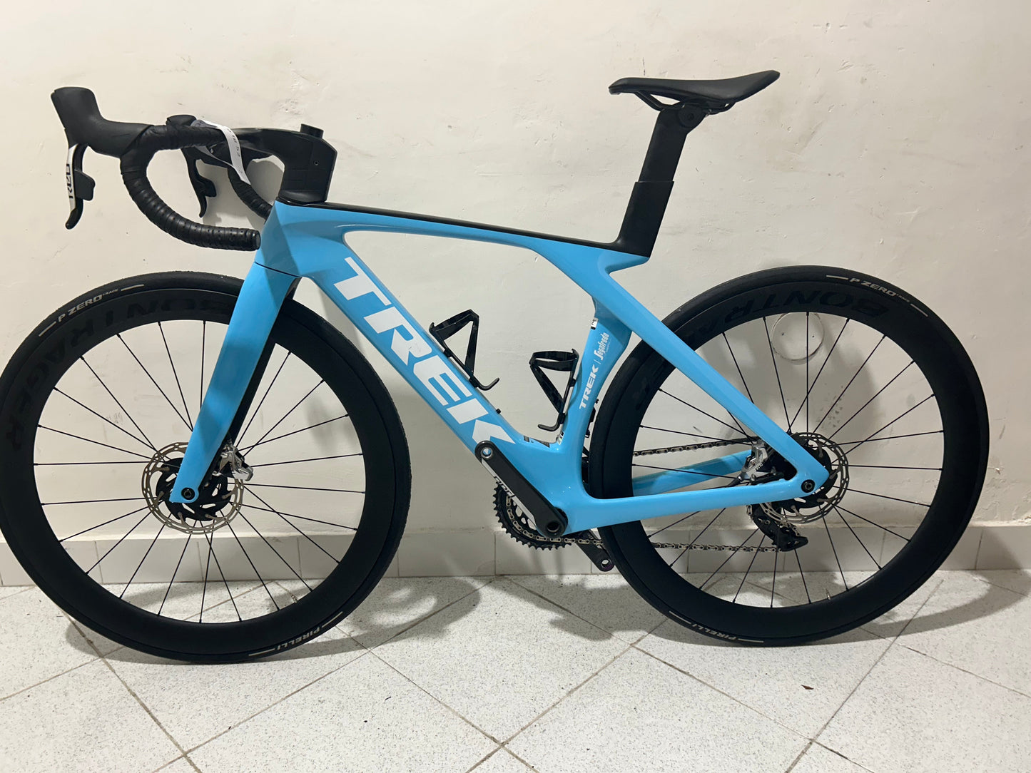 Trek Madone SLR 9 de enero Tamaño 52 - Usado