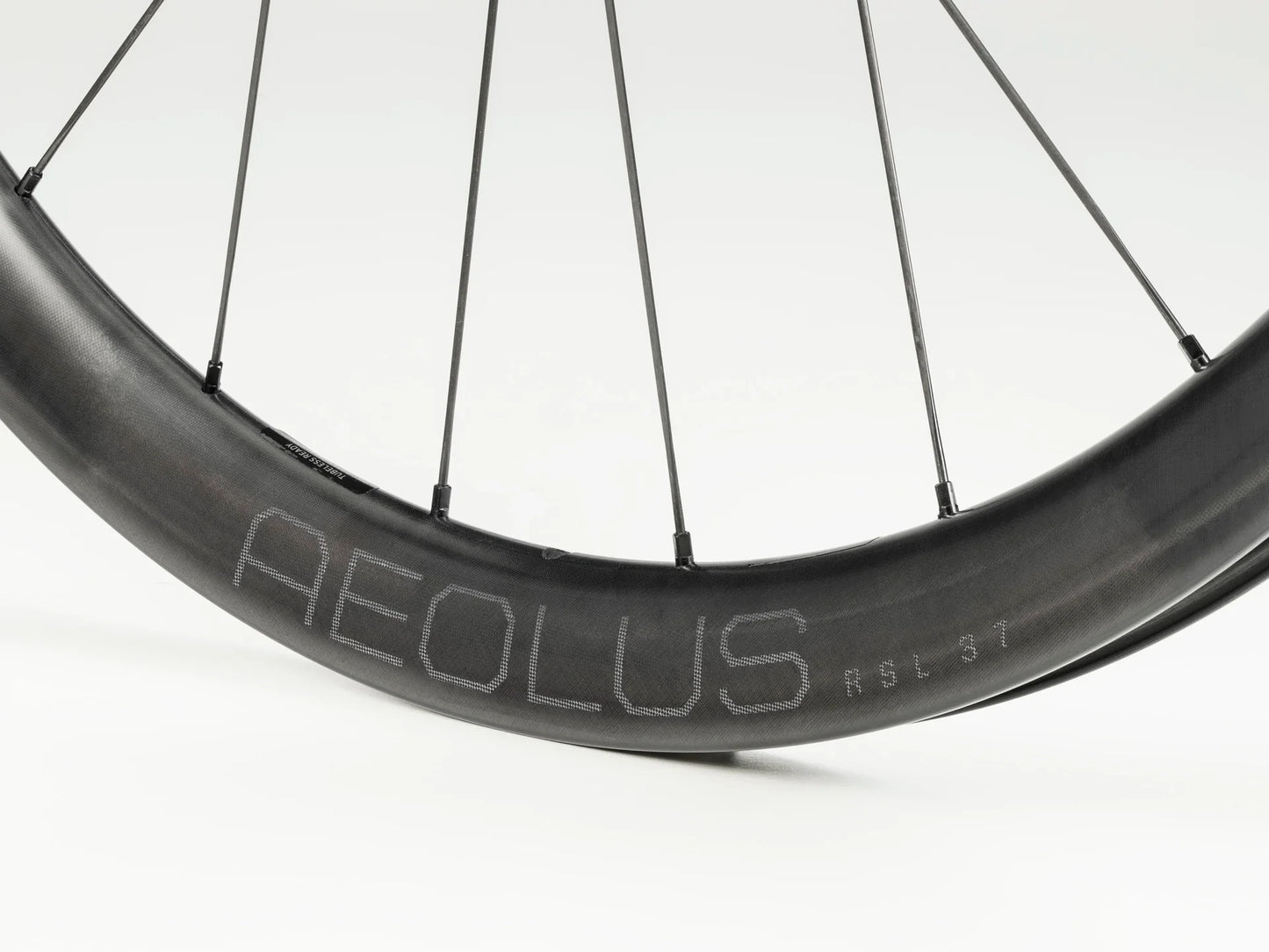 Bontrager Aeolus RSL 37 tlr disc