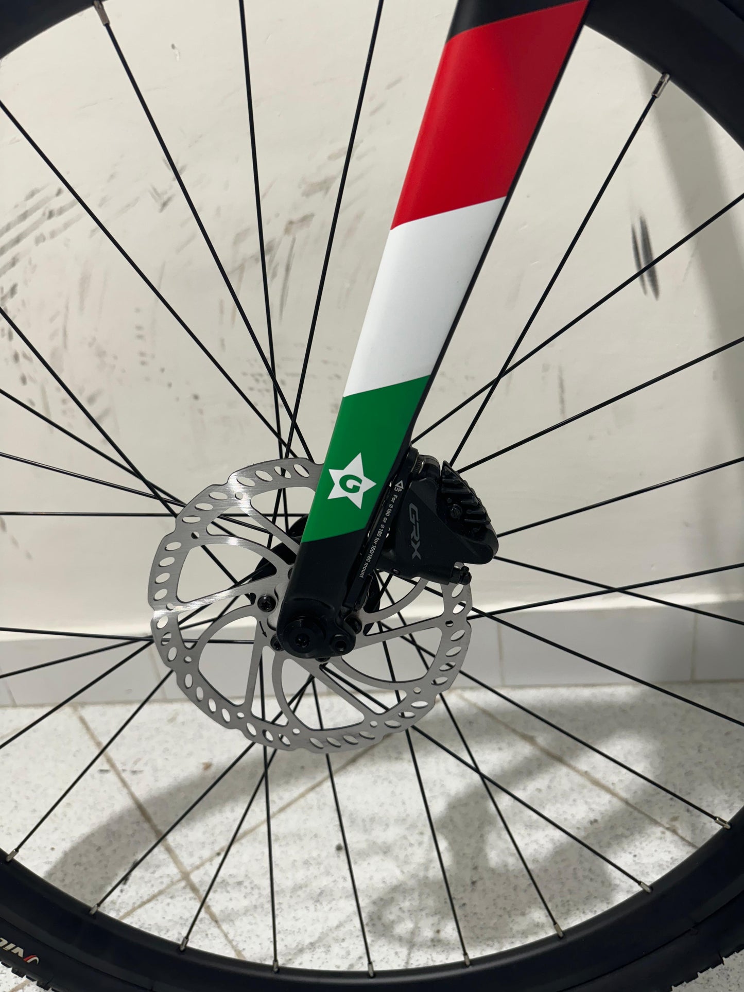 Guerciotti Brera Disc personalizado tricolor