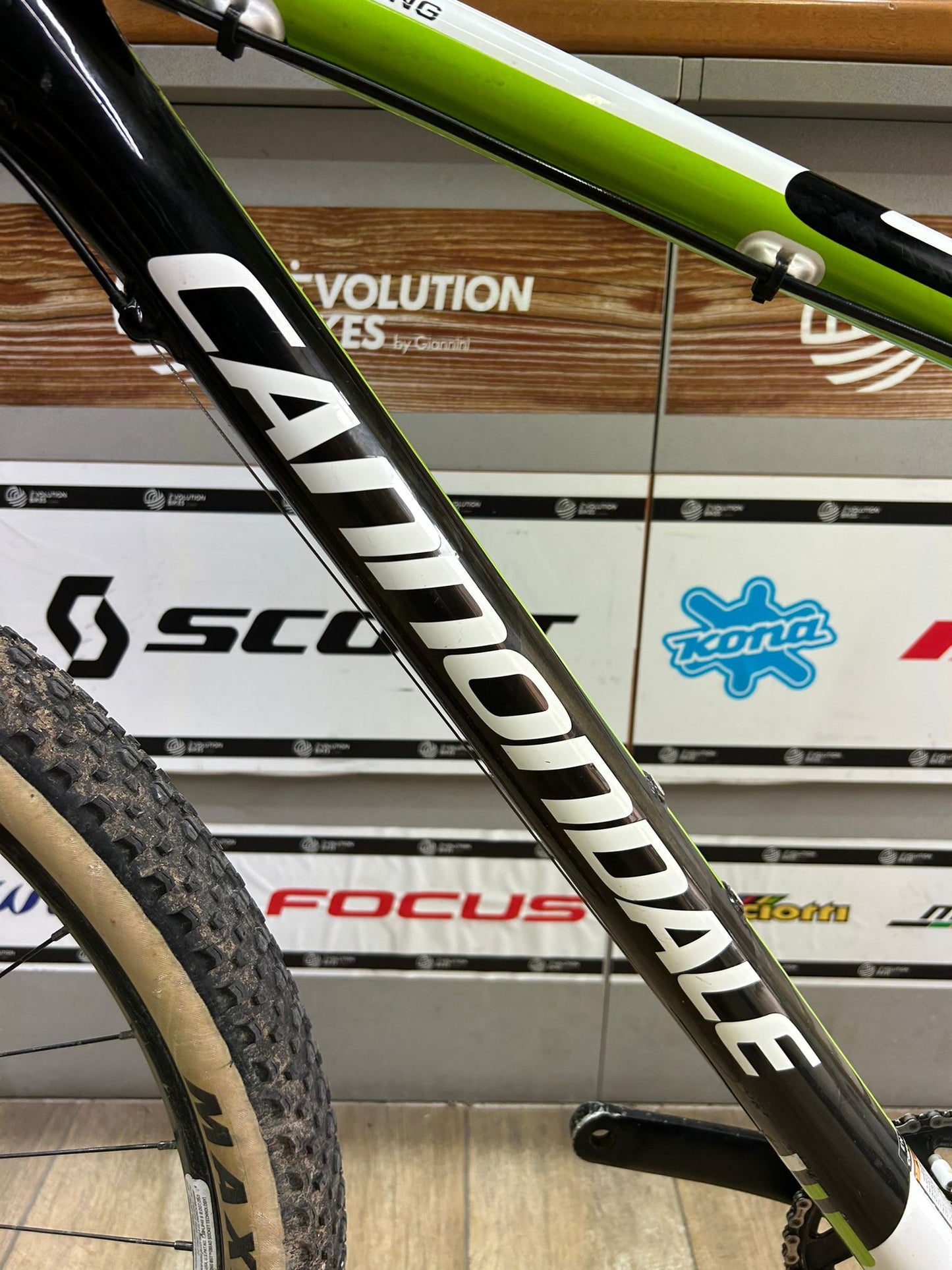 Cannondale F29 Factory Racing Velikost l - Použitá