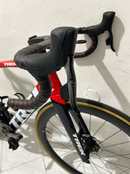 Trek Madone SLR 7 AXS Gen 6 Velikost 56 - Používá se