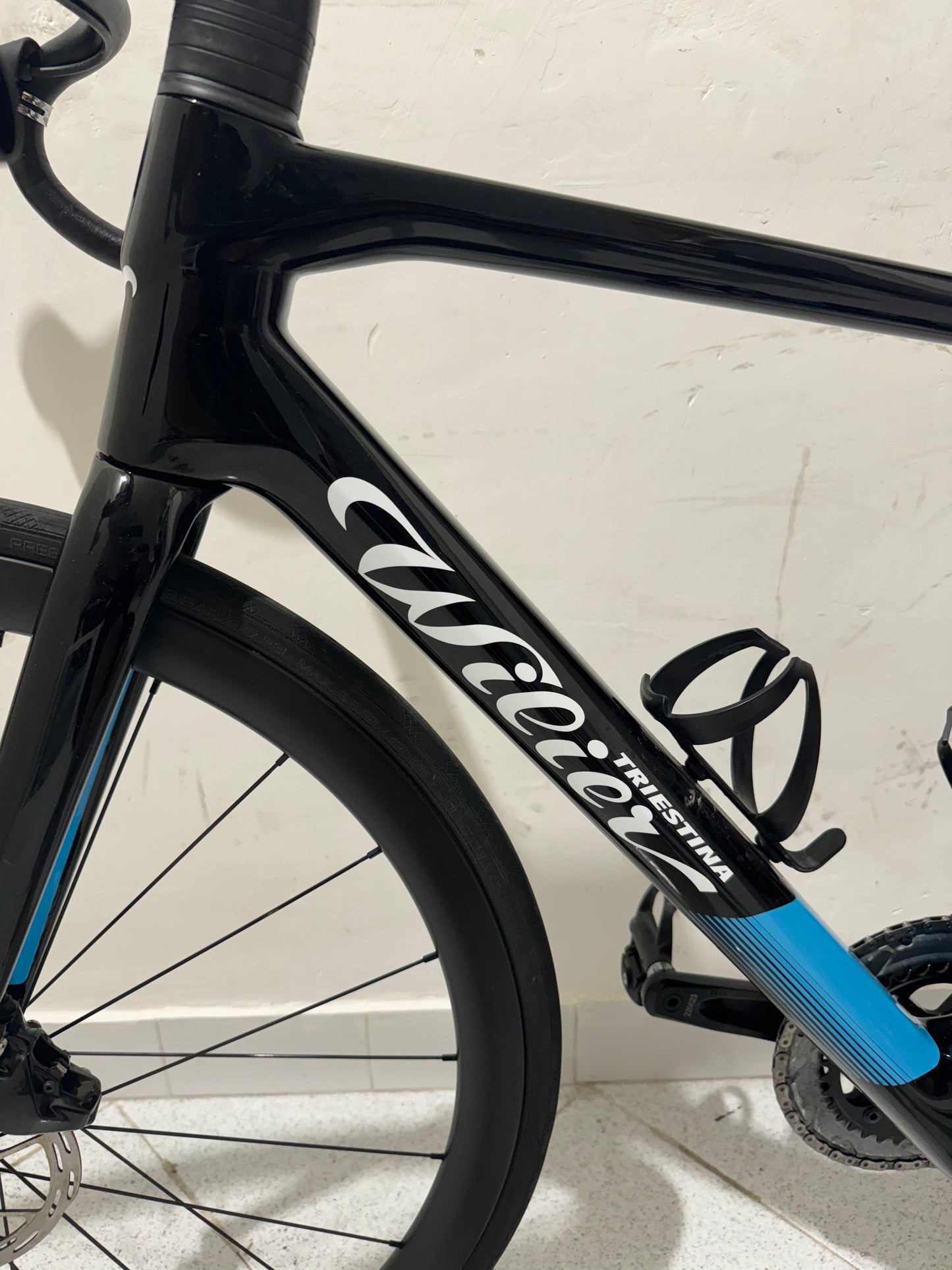 Wilier Garda Disc Axs Velikost M - Použitá