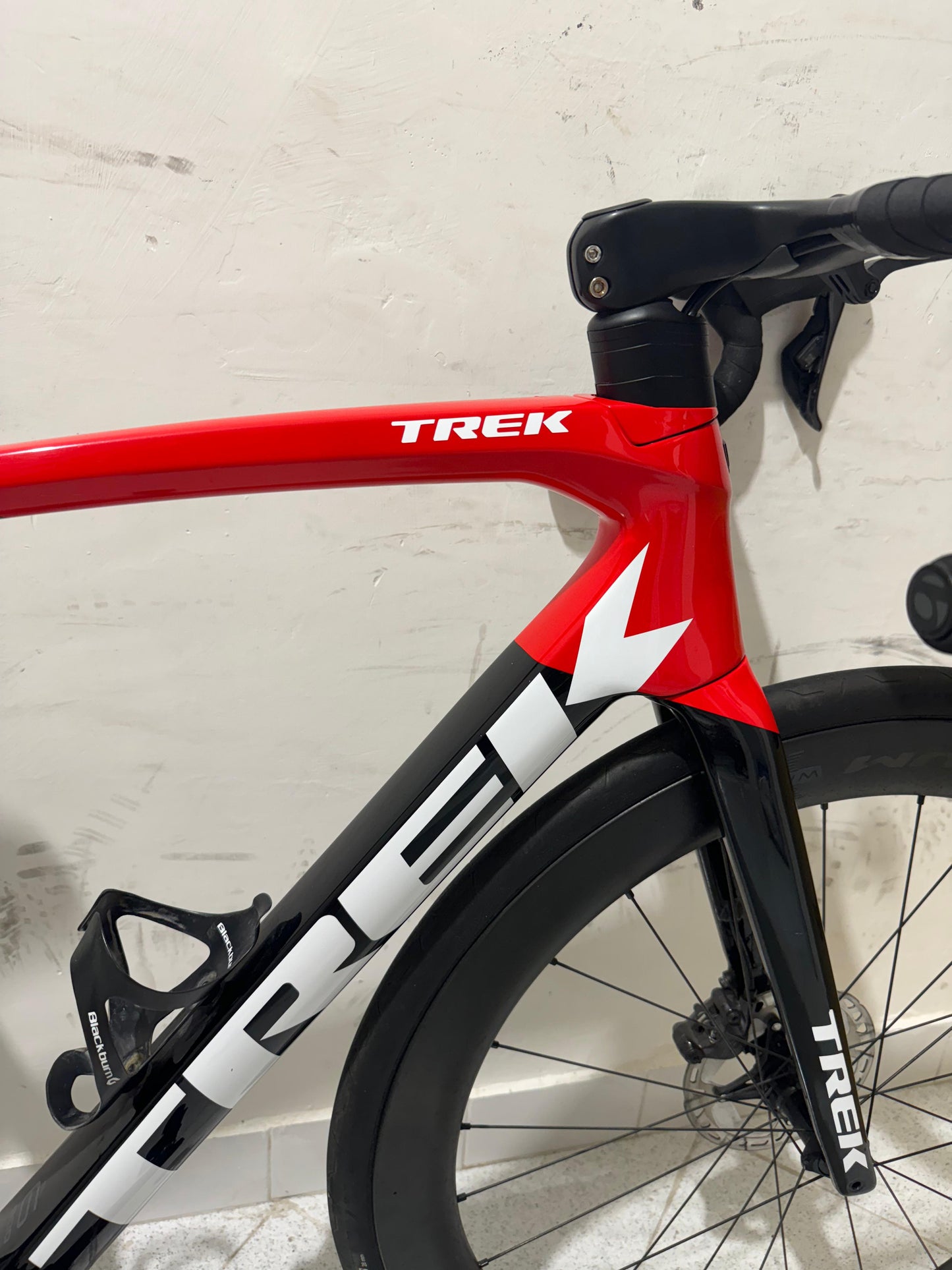 Trek ÉmONDA SL 6 Pro Disc DI2 Storlek 54 - Används