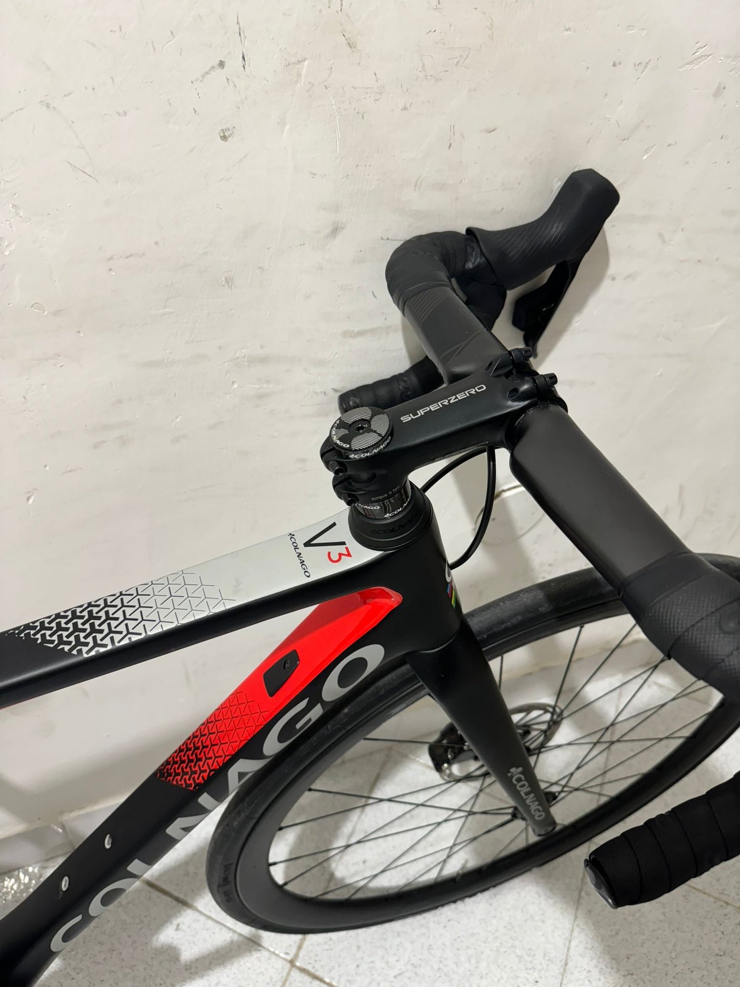 Colnago v3 Disc AXS Tamanho 48s