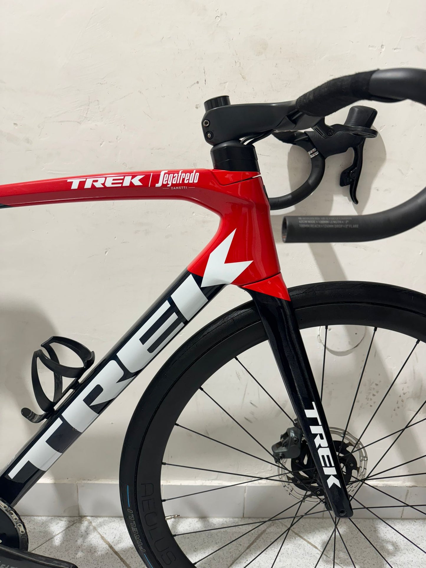 Trek Émonda SLR 7 Axs Tamanho 56 - Usado