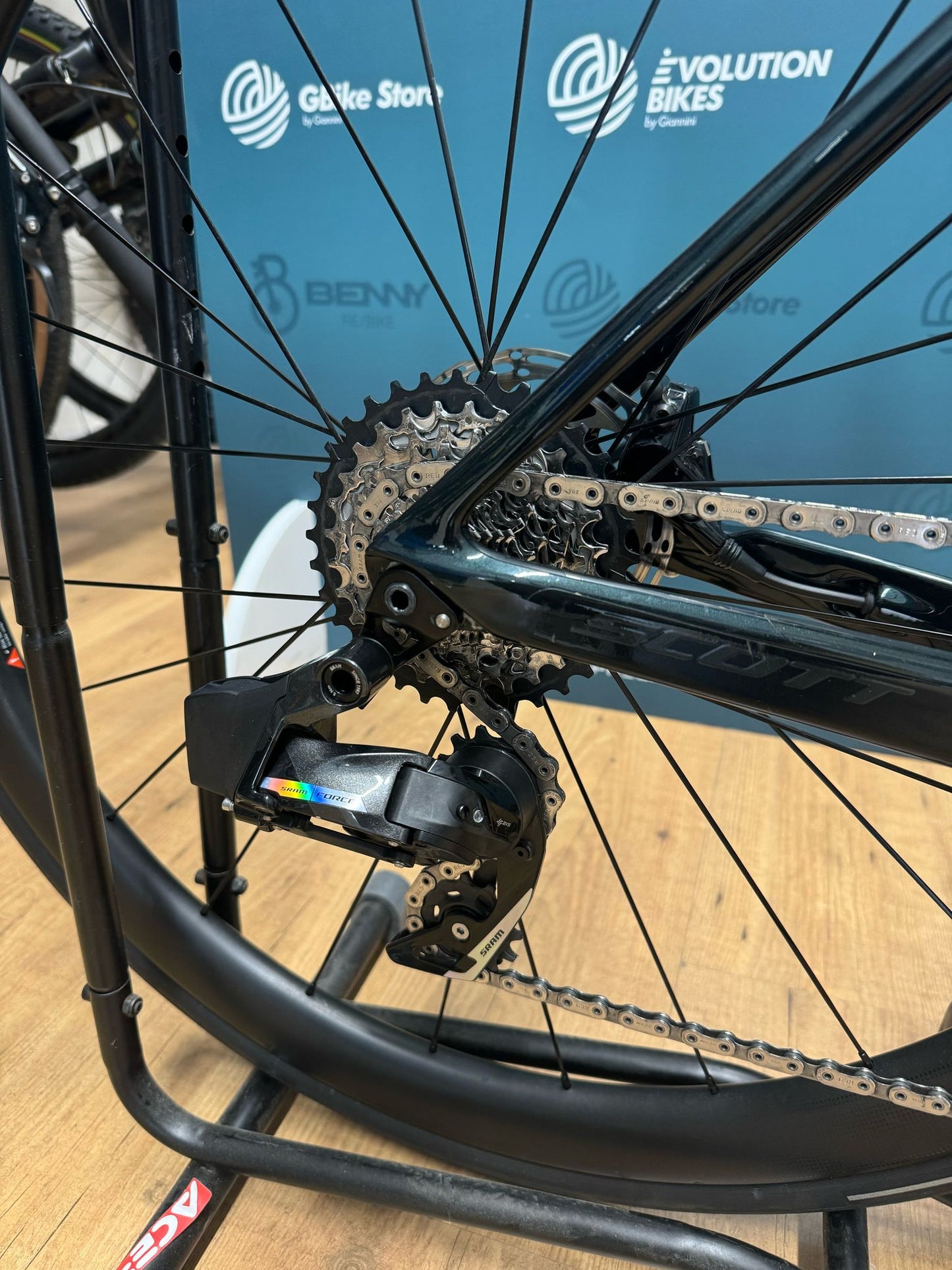 Scott Rozmiar topora RC 10 L - Używany