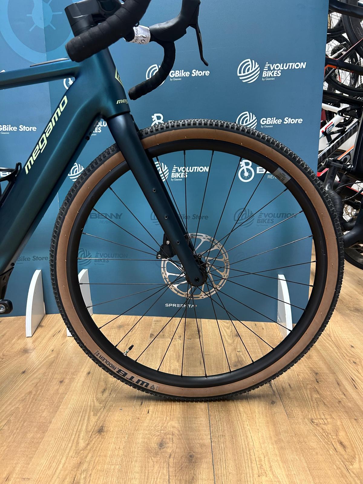 Rozmiar Megamo Lande (25) M - Test demo