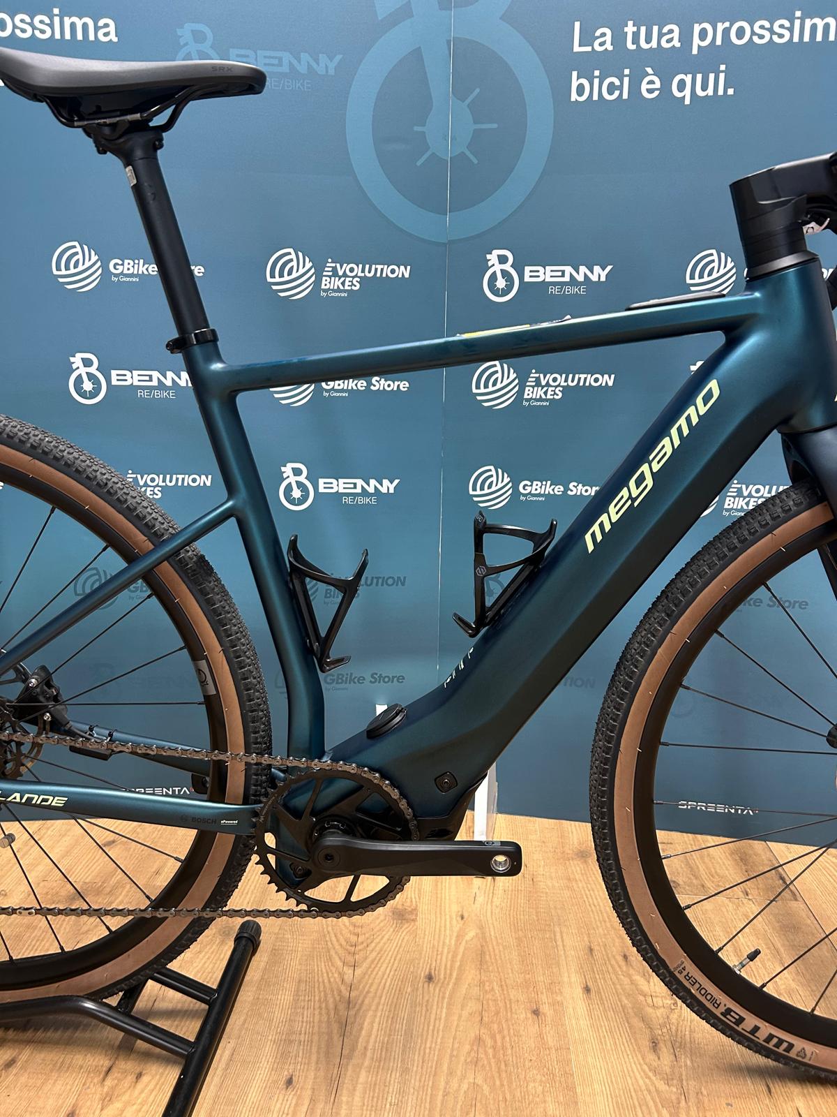 Rozmiar Megamo Lande (25) M - Test demo