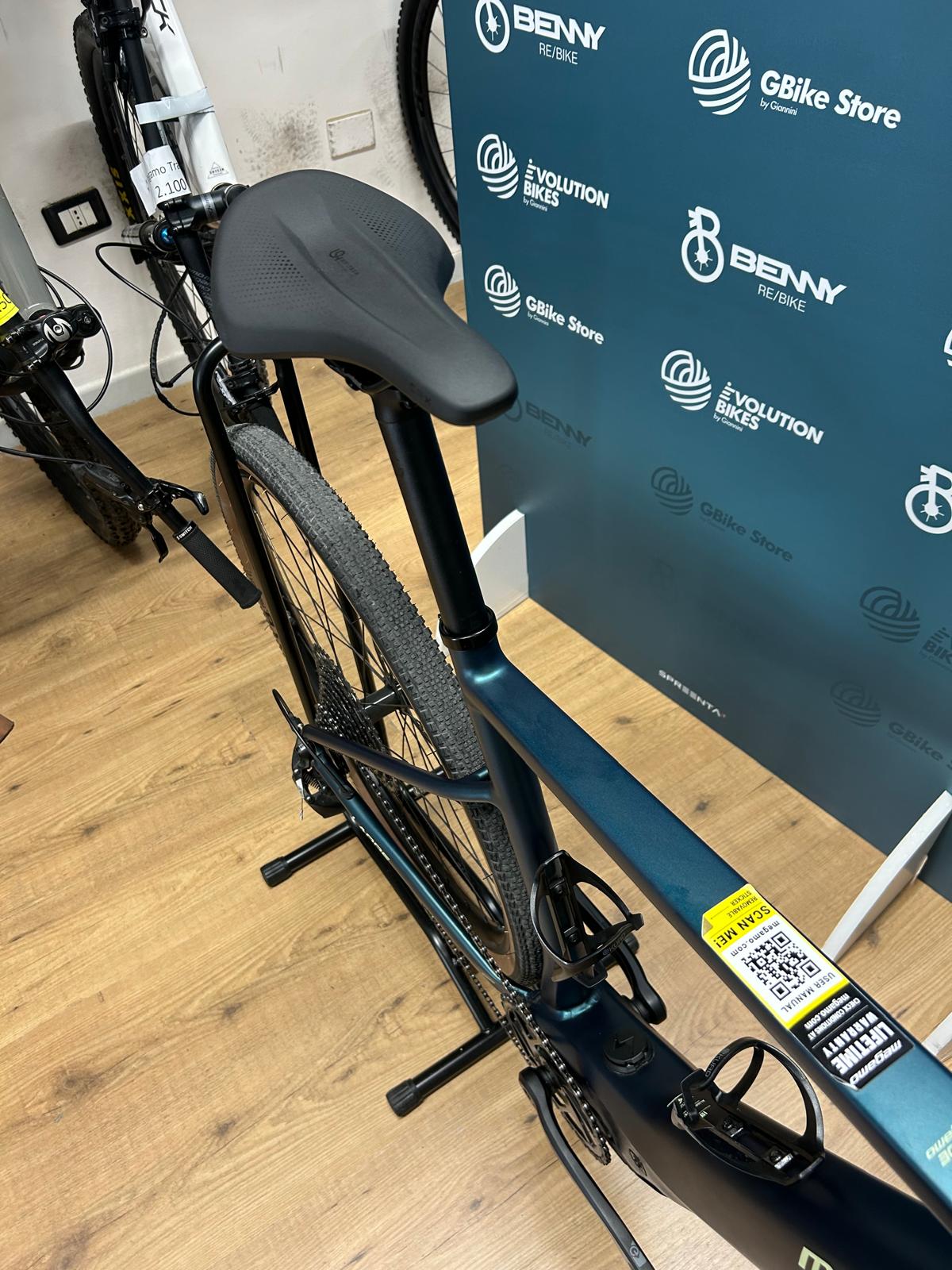 Rozmiar Megamo Lande (25) M - Test demo