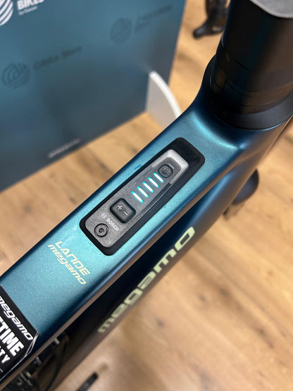 Rozmiar Megamo Lande (25) M - Test demo