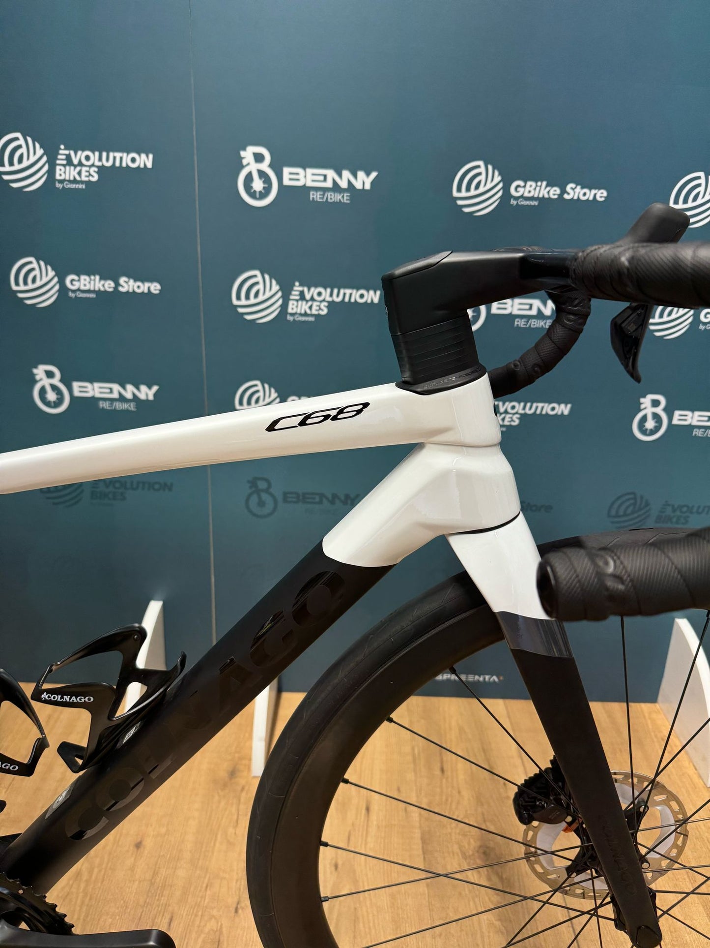 Colnago C68 Straßenscheibe Ultegra Di2 Größe 42 - Gebraucht