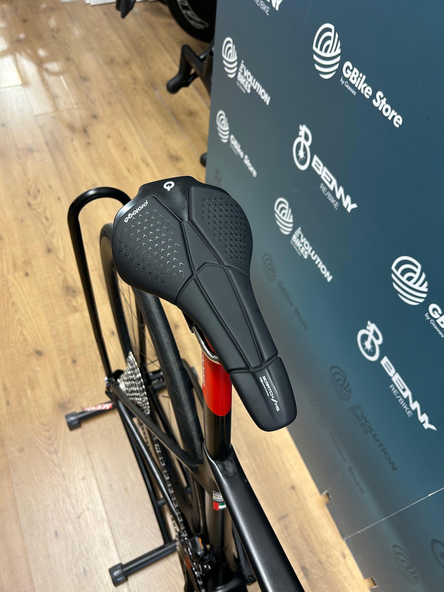 Colnago V4rs Emiraty ZEA Rozmiar 455 - Użyte