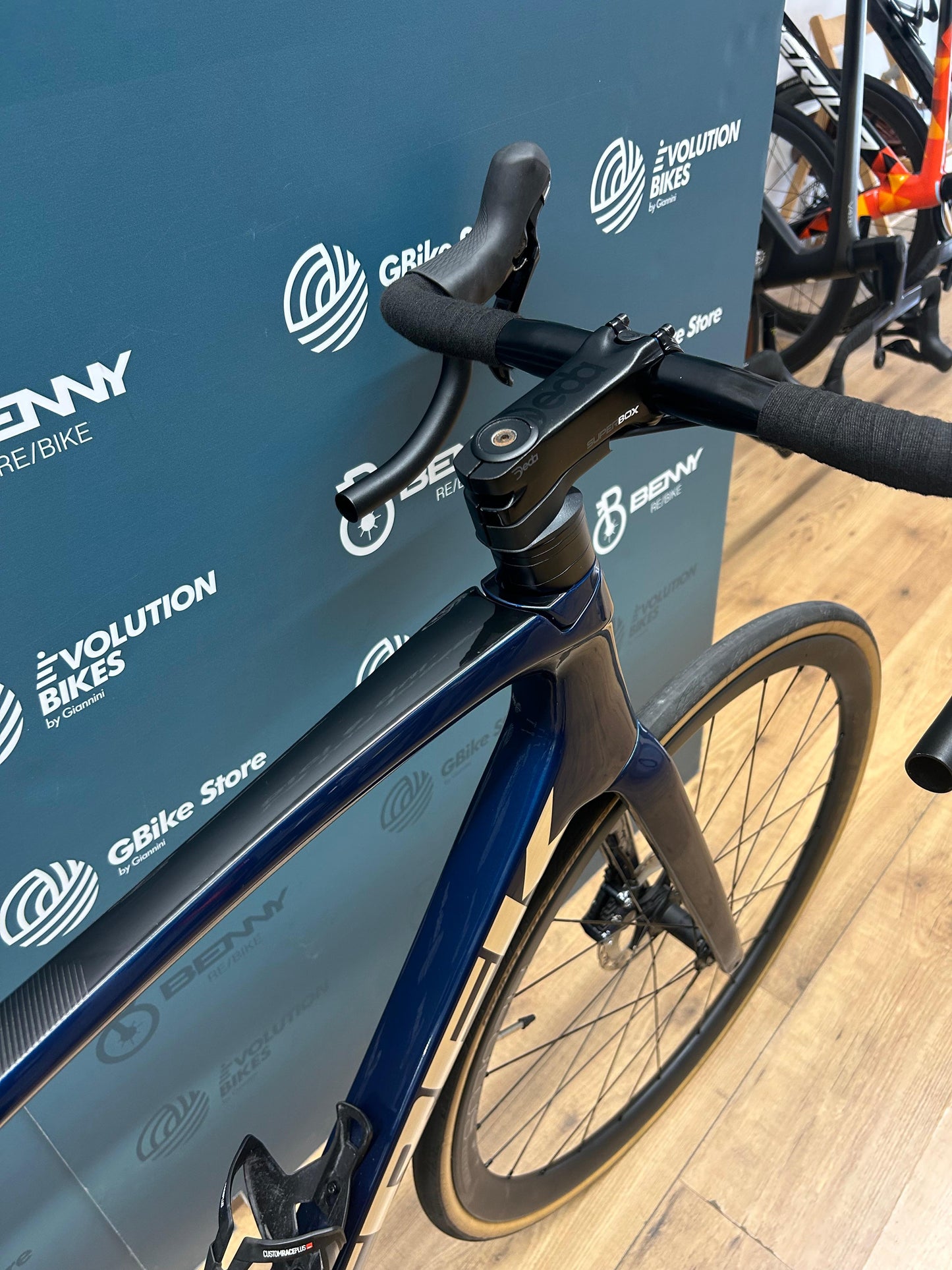 Trek Émonda SL6 Pro Disc Taglia 58 - Usata