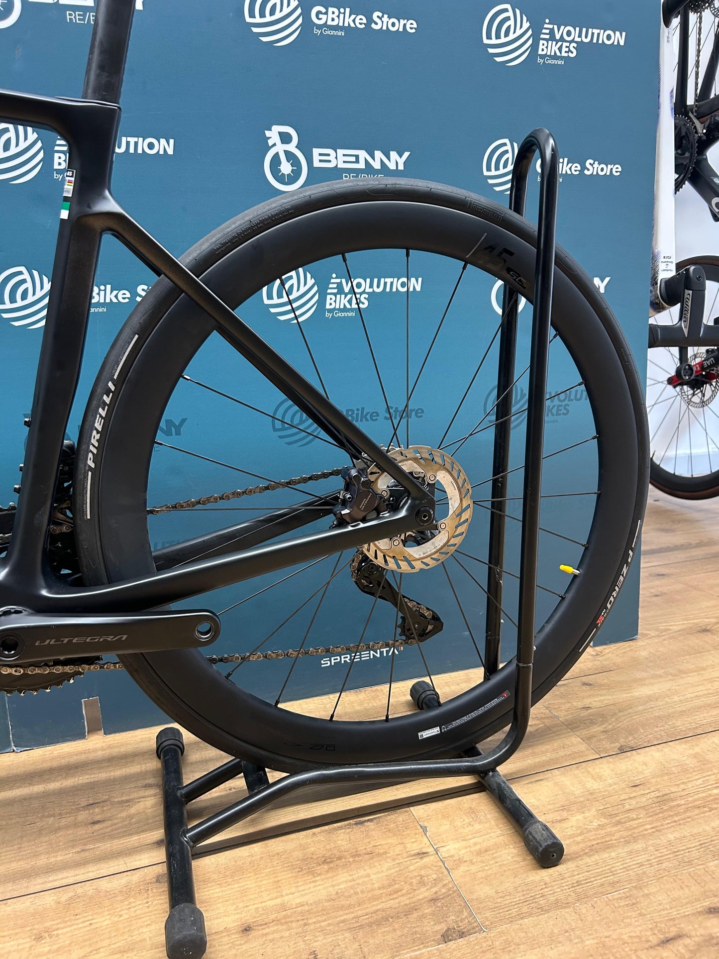 Colnago V4rs UAE Emirates  Size 485 - Used