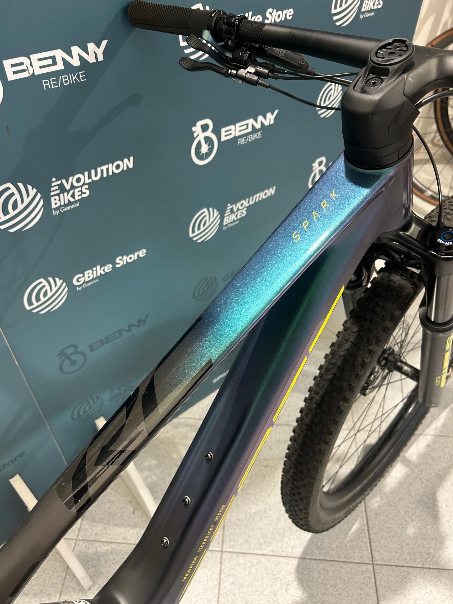 Scott Spark Rozmiar TR Pucharu Świata RC M - Używany