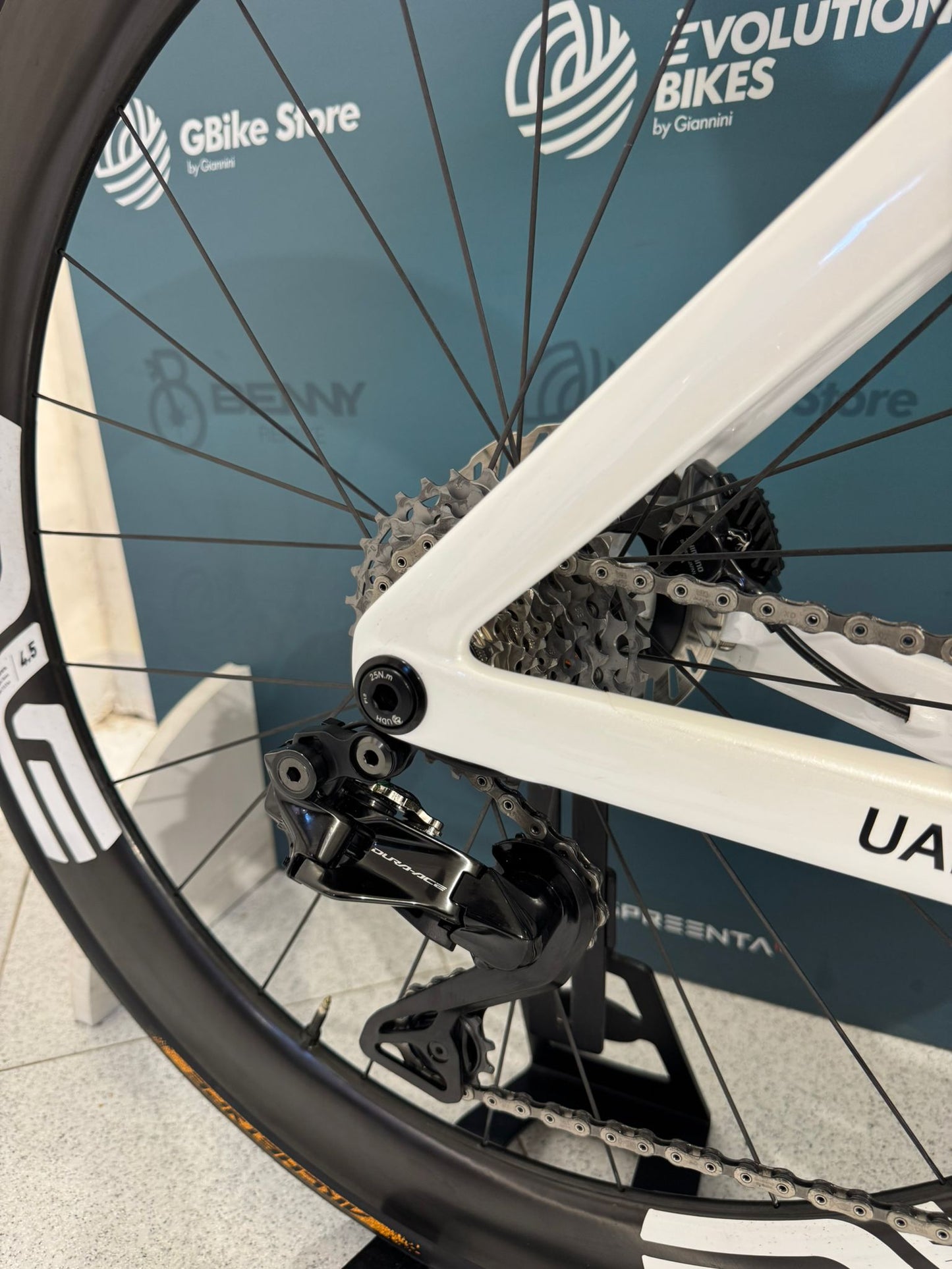 Colnago Y1Rs Dura Ace Di2 Enve SES 4.5 Size XS - Demos