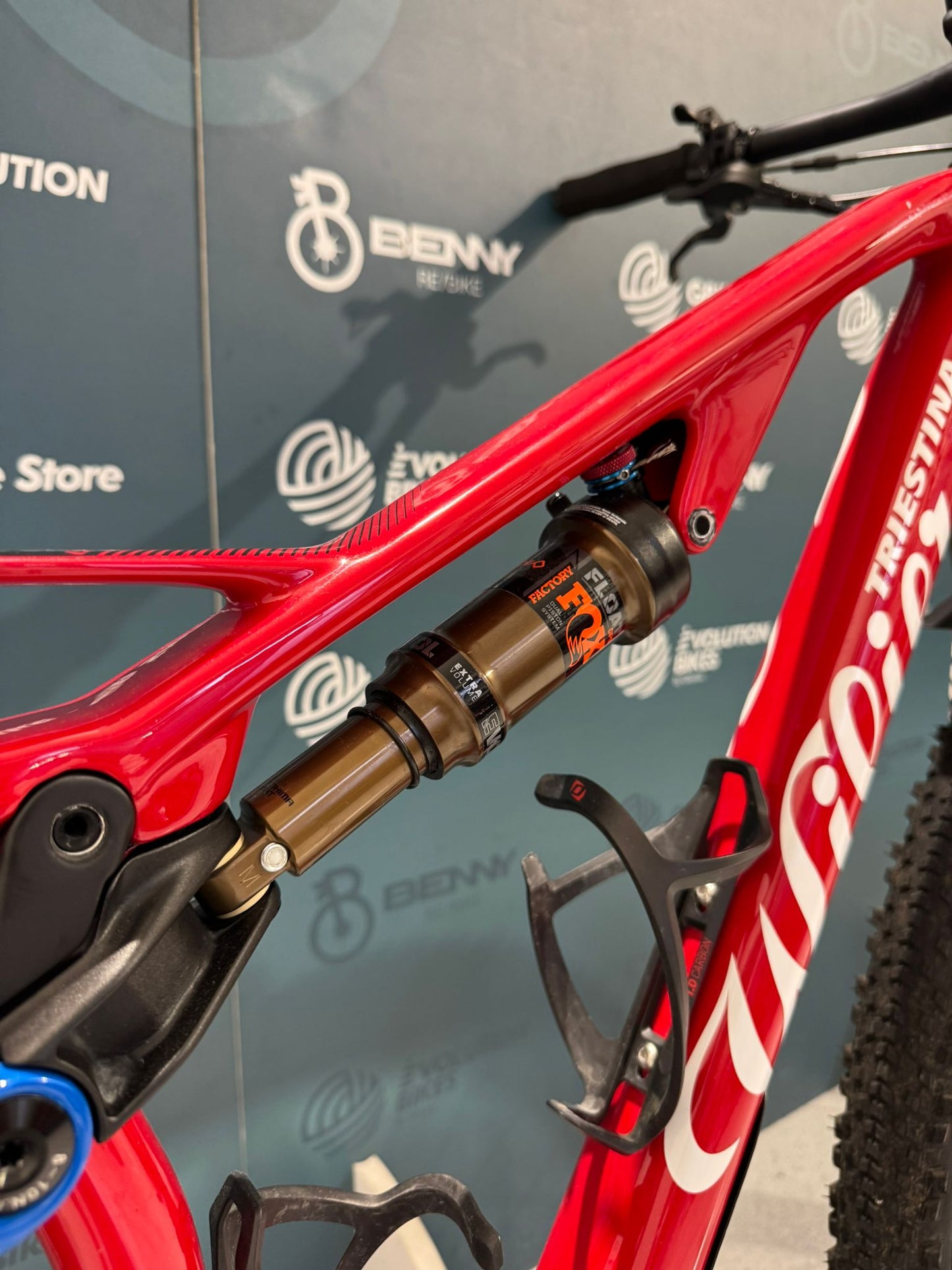 Wilier Urta Tamaño SLR AXS M - Usado