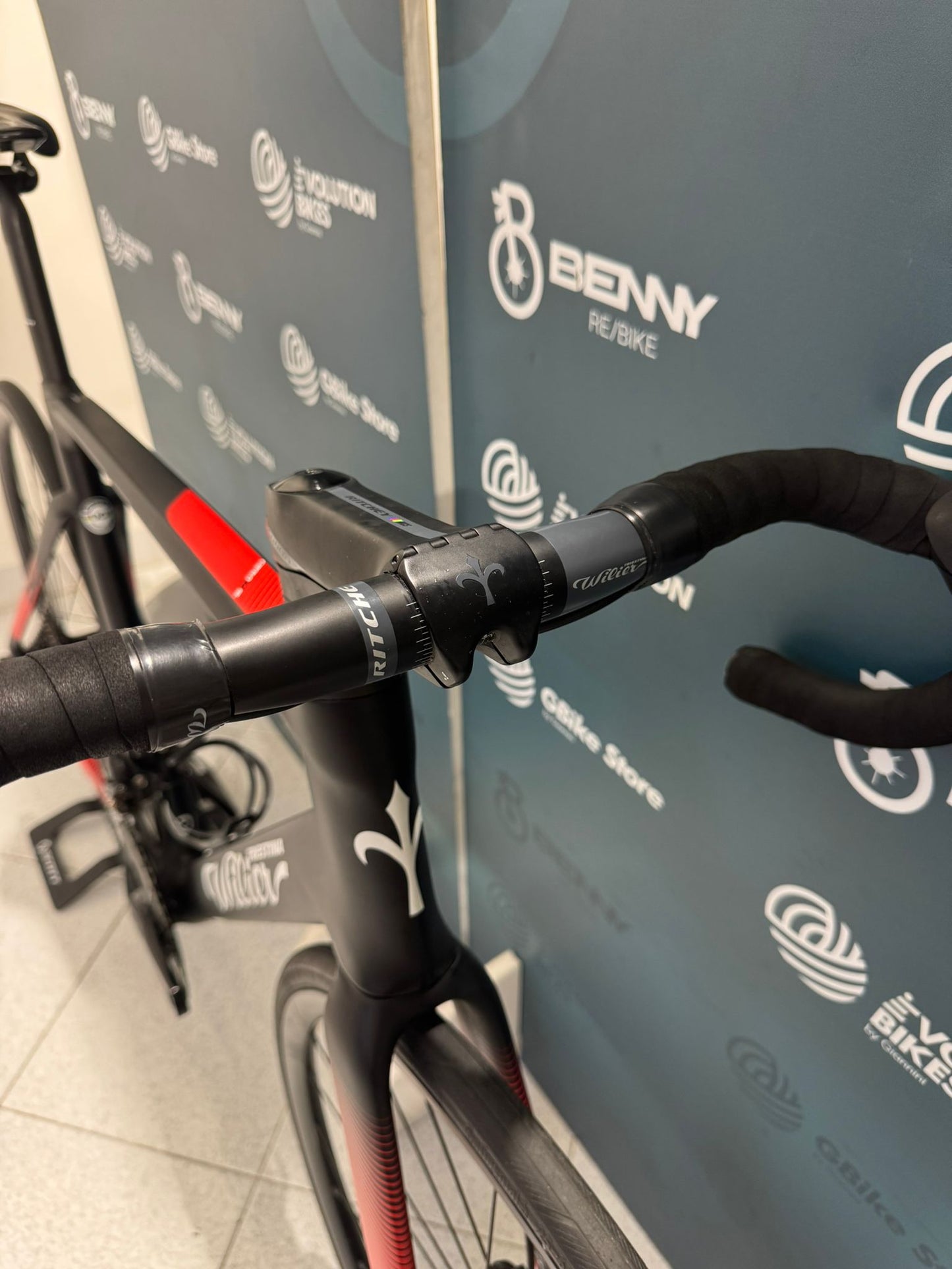 Wilier Cento10 SL Disc AXS Size L - Used