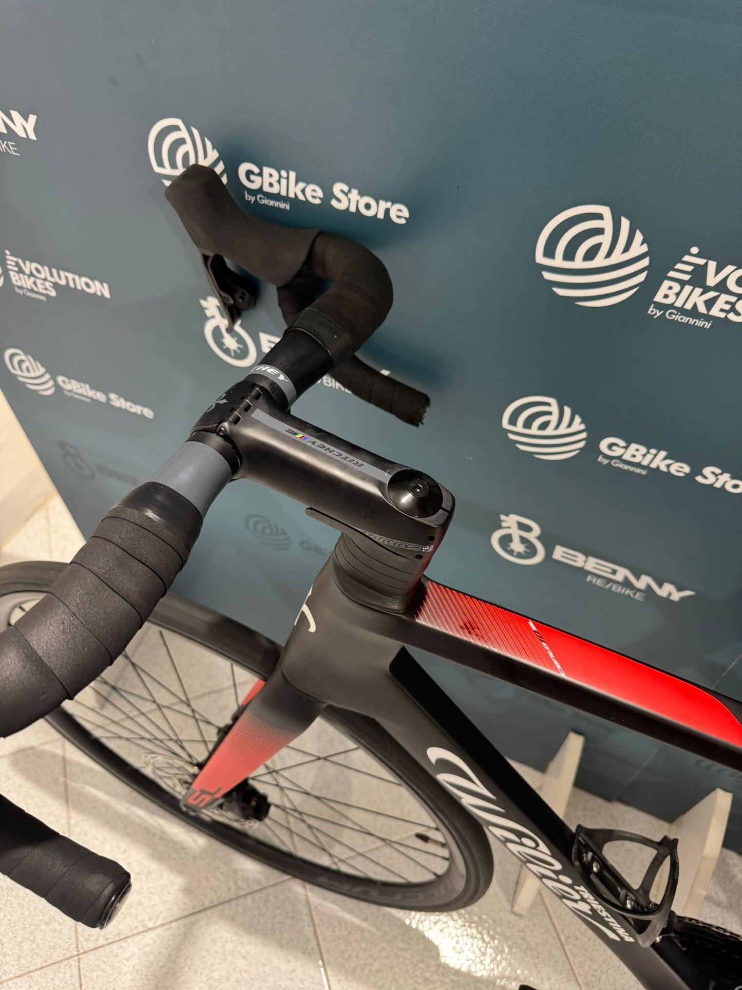 Wilier Cento10 SL Disc AXS Size L - Used