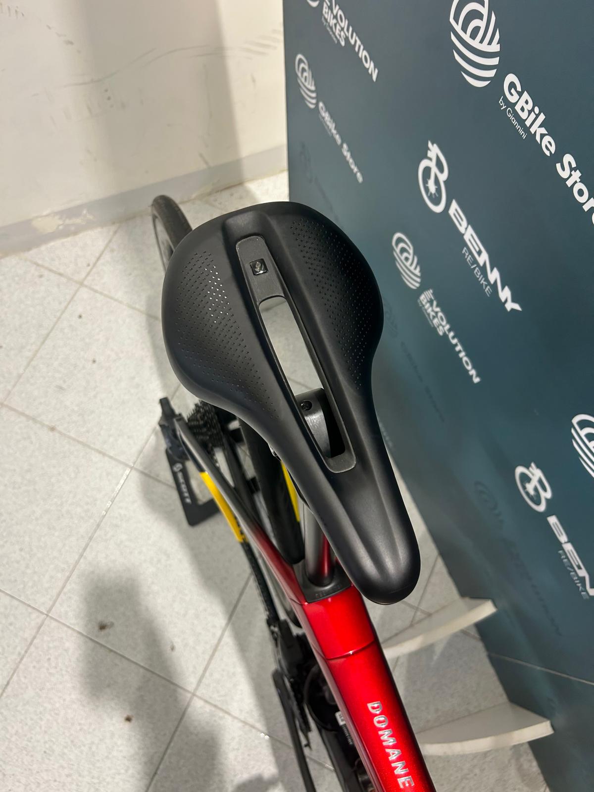 Trek Domane SLR 7 AXS RD-BL Taglia 54 - Usata