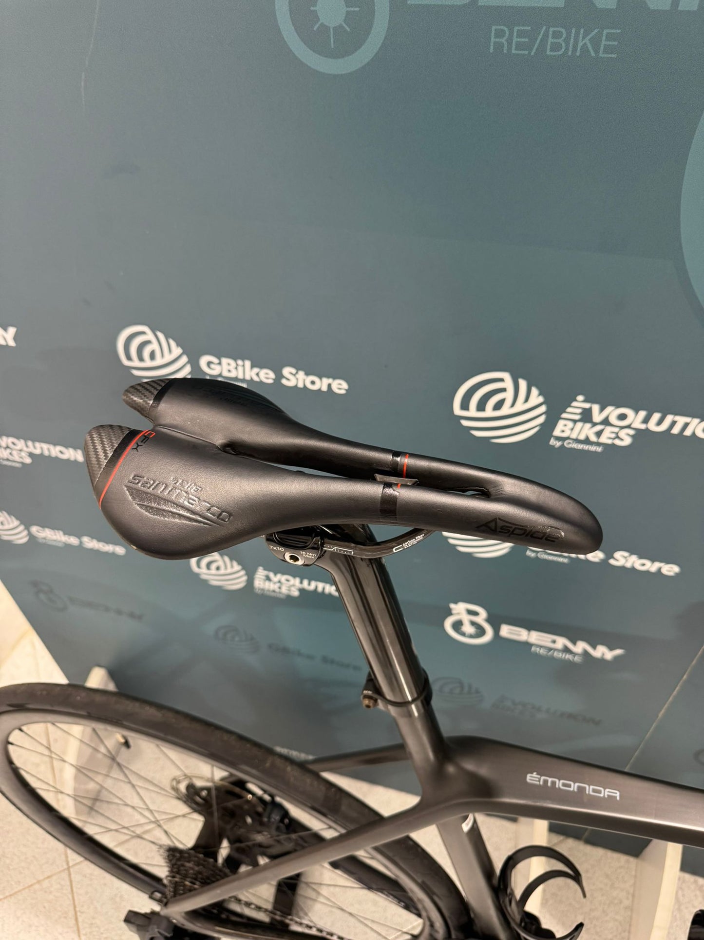 Trek Émonda SLR 7 AXS Rozmiar 56 - Używana