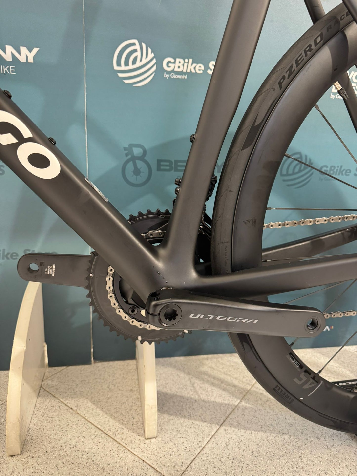 Colnago V5RS Ultegra Di2 R8170 SC45 Taille 510 - Démo