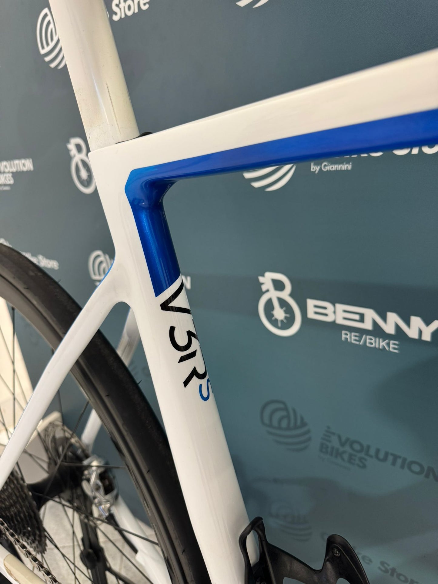 Colnago V3Rs Red AXS Size 52S - Used