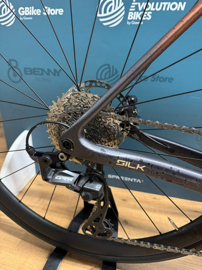 Megamo Silk 08 Rozmiar XL - Używany