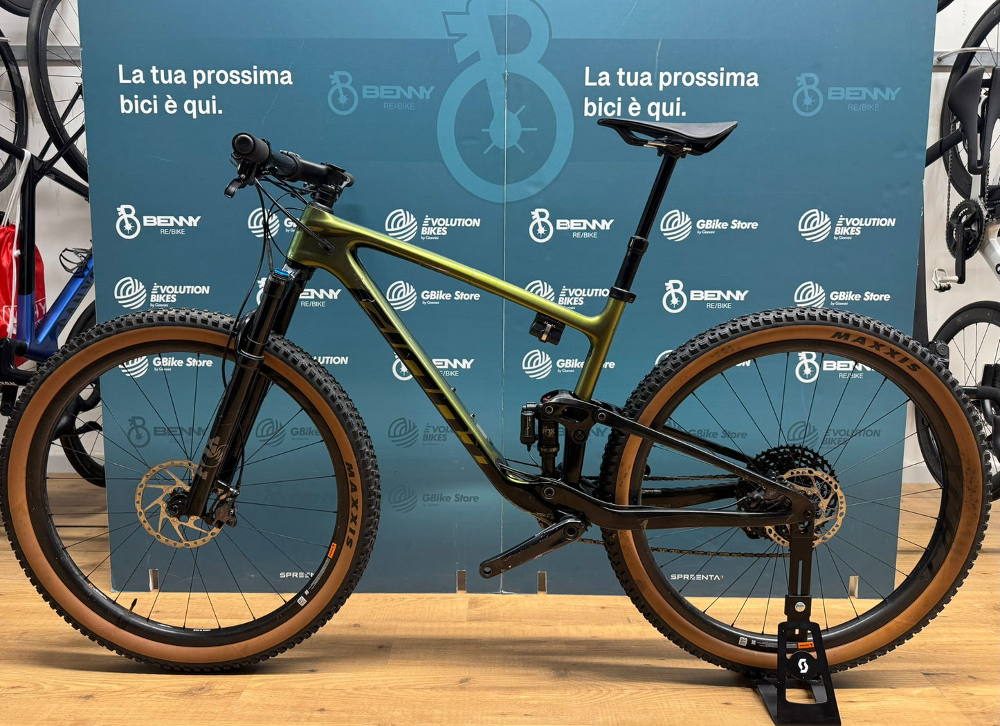 Hymne géant Pro 1 taille L - Utilisé