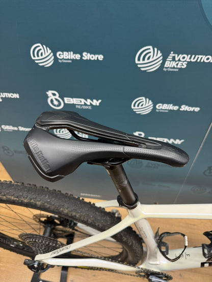 Tamaño Megamo Factory AXS L - Usado