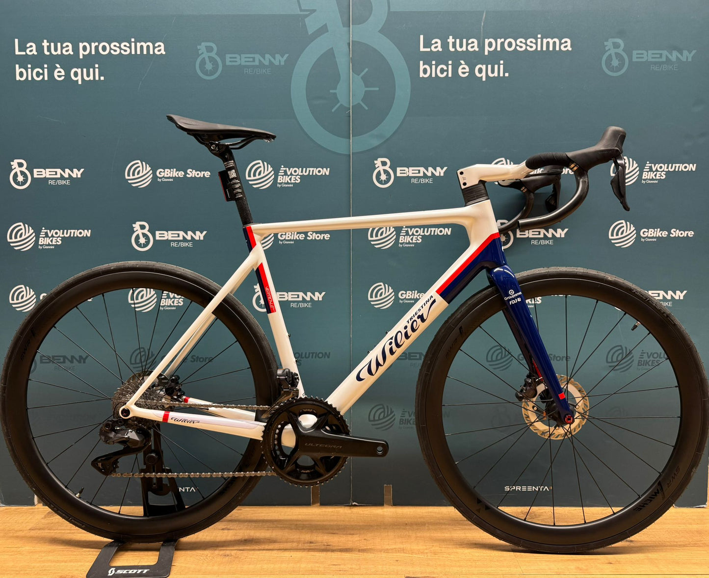 Wilier Verticale Tamaño SLR Ultegra Di2 L - Usado