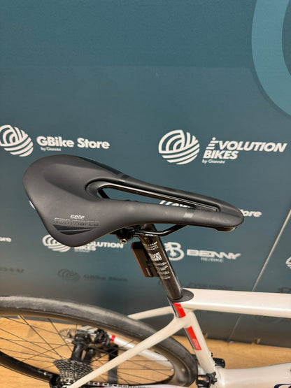 Wilier Verticale Tamaño SLR Ultegra Di2 L - Usado