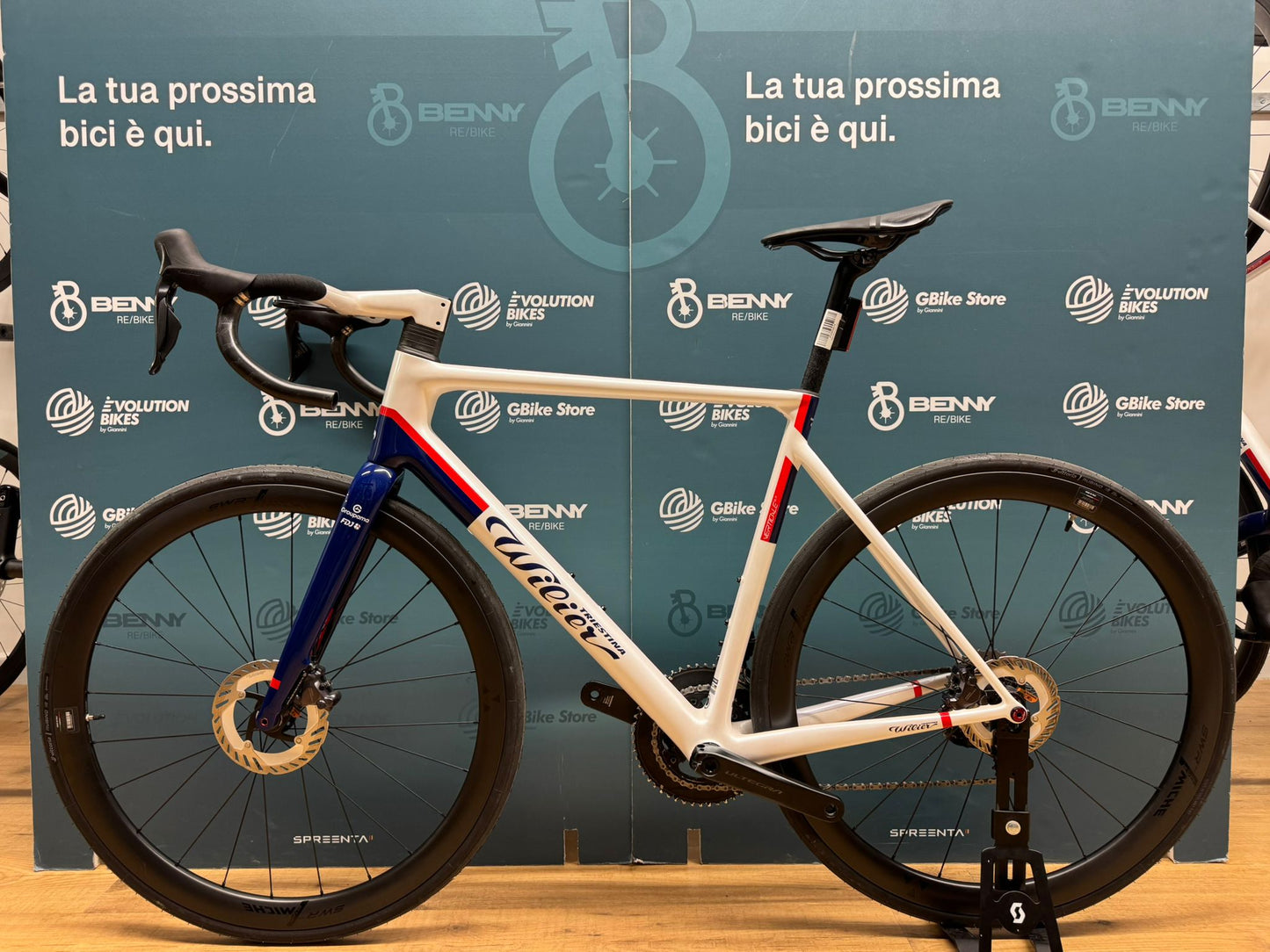 Wilier Verticale Tamaño SLR Ultegra Di2 L - Usado