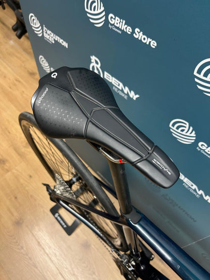 Megamo Raise 15 SH12 Tamaño S - Usado