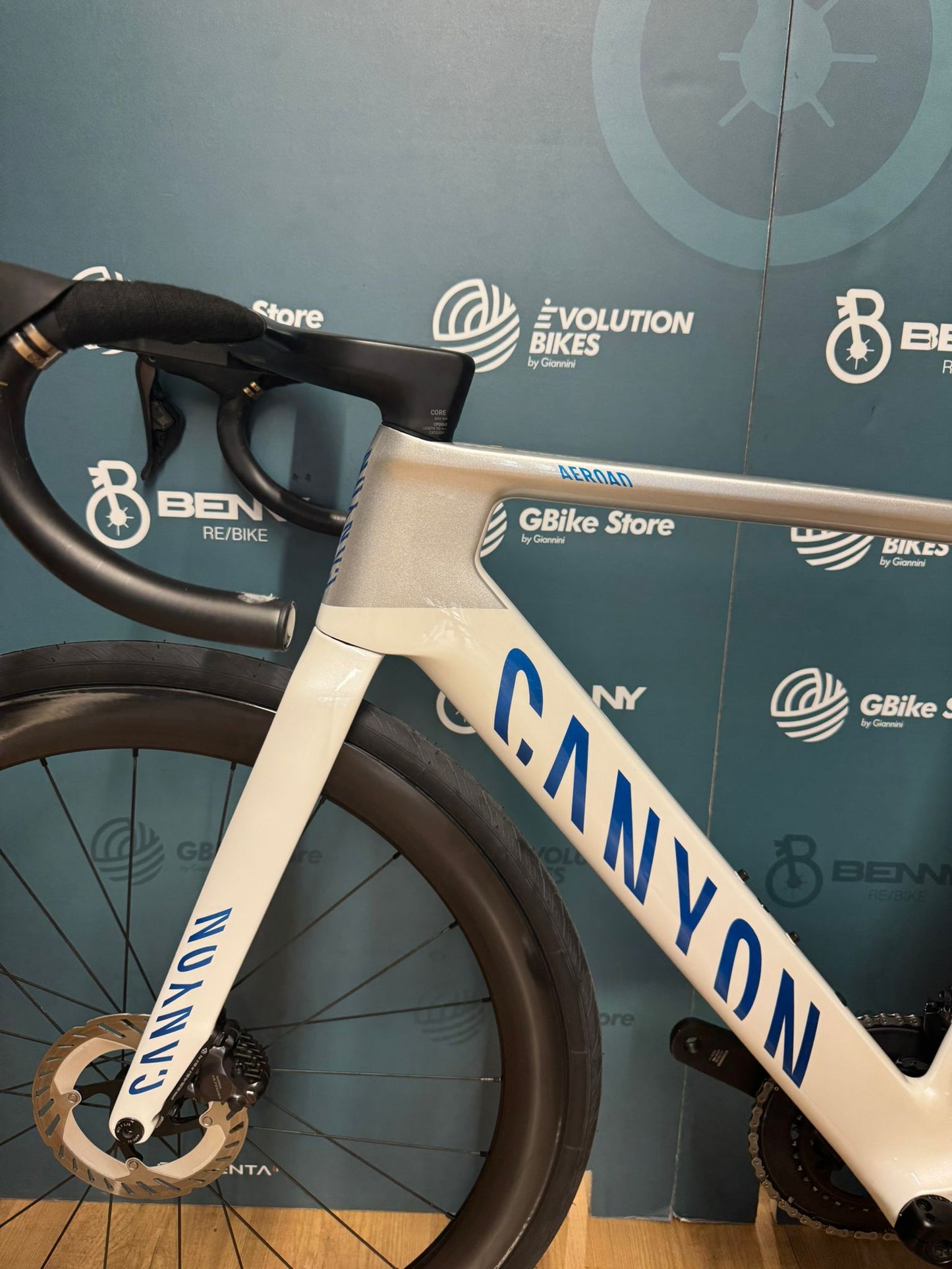 Rozmiar Canyon Aeroad CF SLX 8 M - Używany