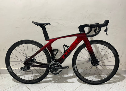 Trek Madone SLR 9 AXS Gen 7 Taglia 50 - Usata