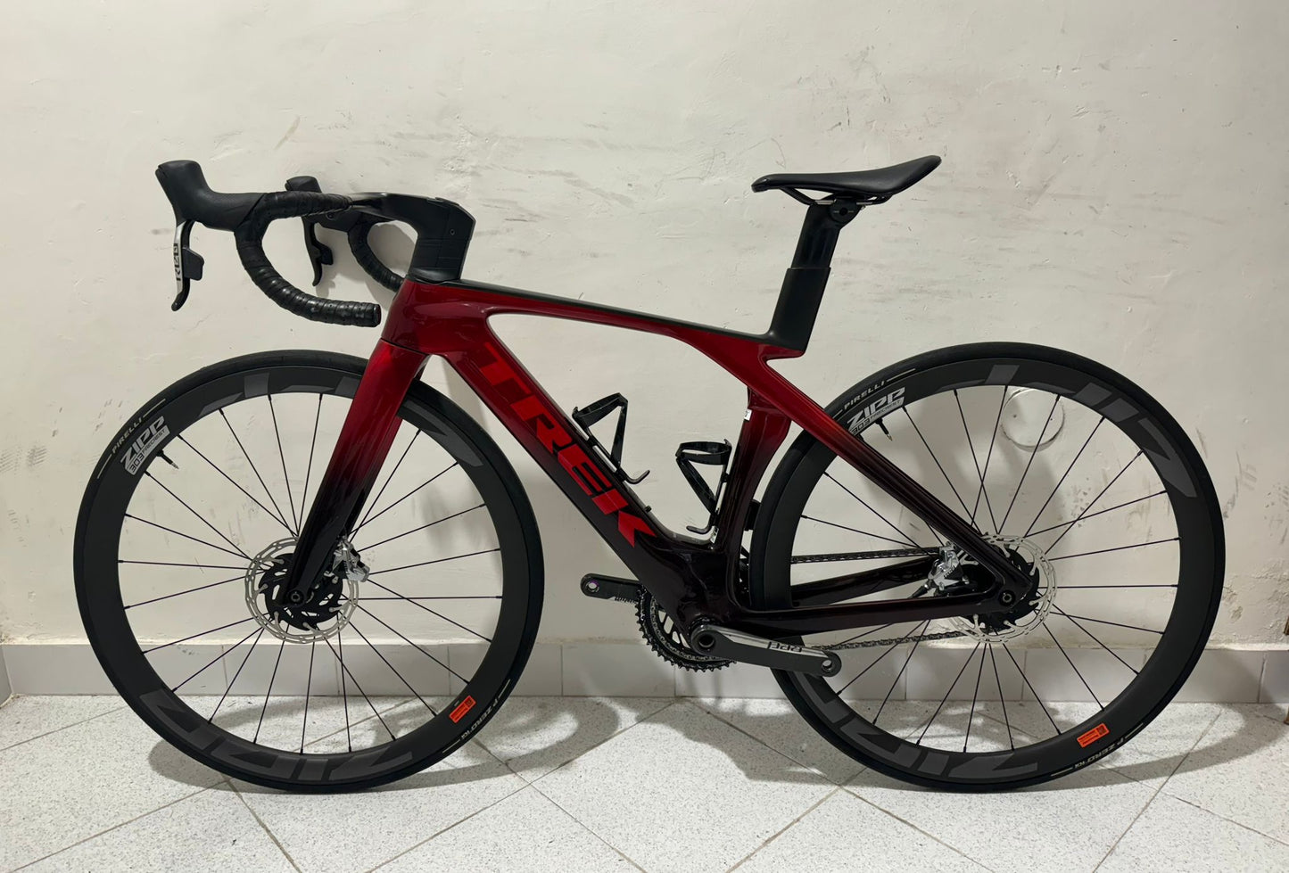 Trek Madone SLR 9 AXS Gen 7 Taglia 50 - Usata