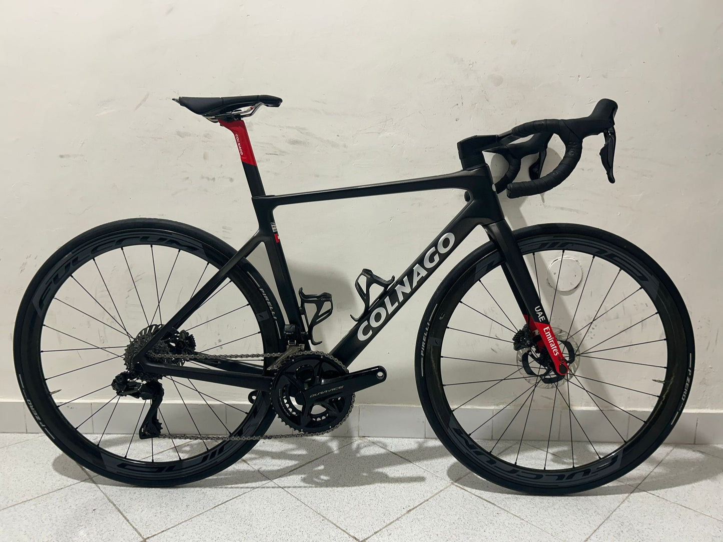 Colnago V4RS -tiimin arabiemiirikunnat Emirates -koko 485 - käytetty