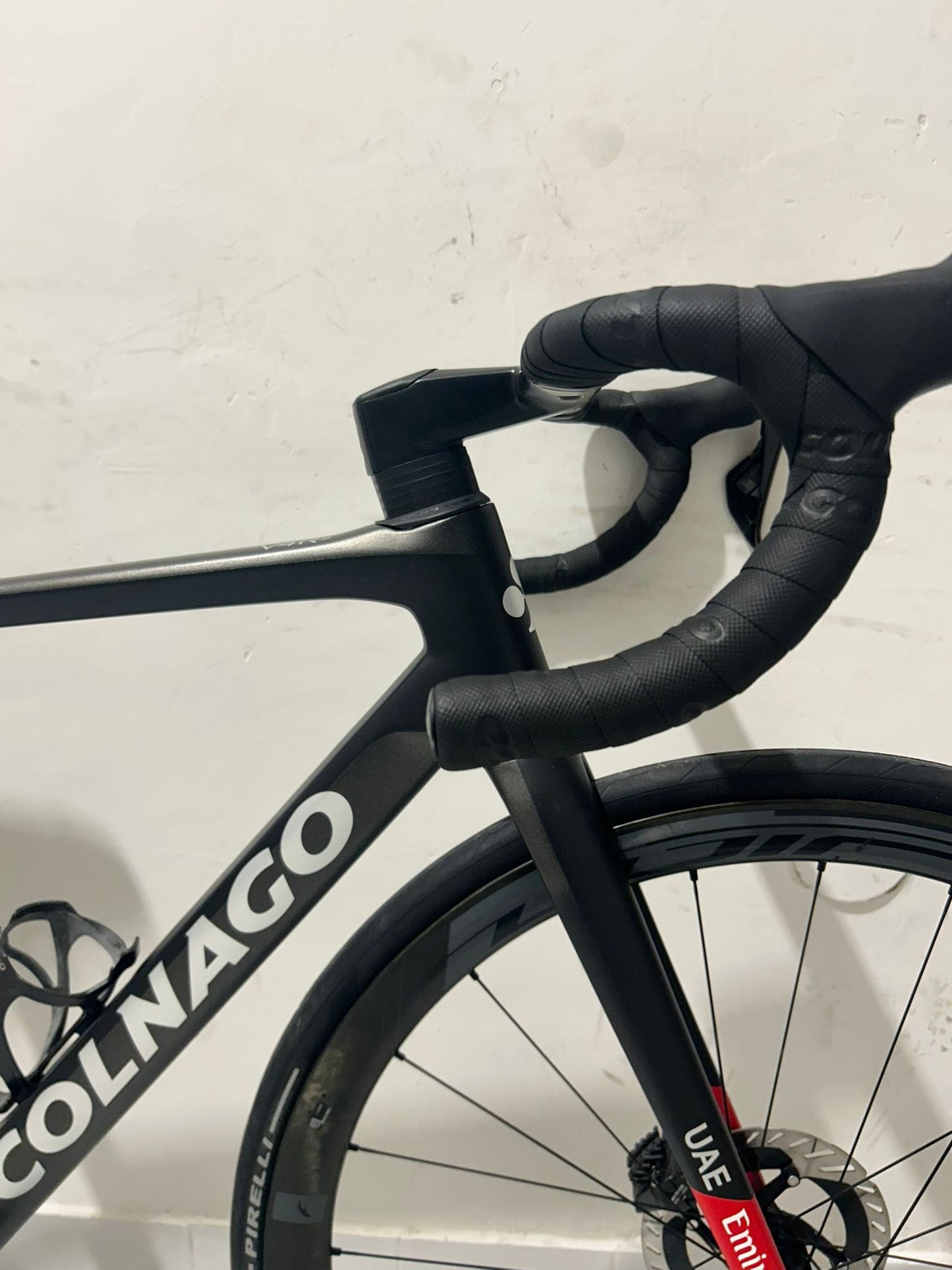 Colnago V4RS -tiimin arabiemiirikunnat Emirates -koko 485 - käytetty