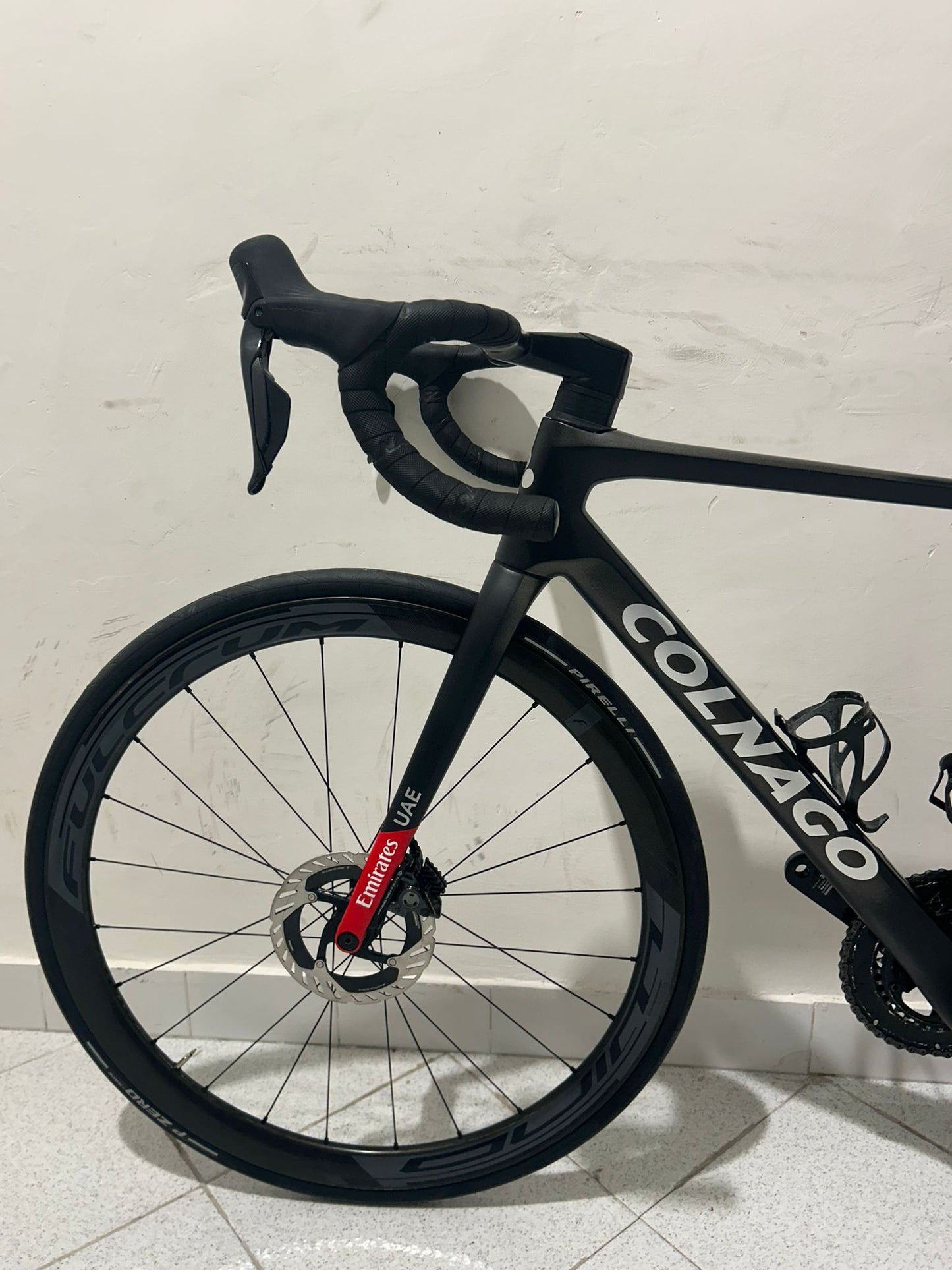 Colnago V4RS -tiimin arabiemiirikunnat Emirates -koko 485 - käytetty