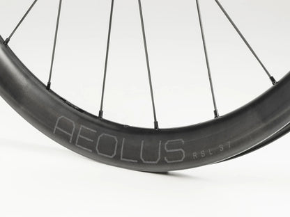 Bontrager Aeolus RSL 37 TLR Disk Zadné koleso