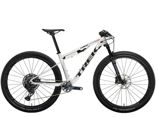 Trek Supercaliber 9.8. ledna 1. ledna